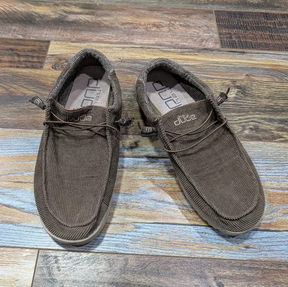 Hey Dude | Shoes | Hey Dude Mens Wally Corduroy Shoes In  display picture 1